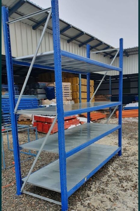 Rafturi metalice industriale