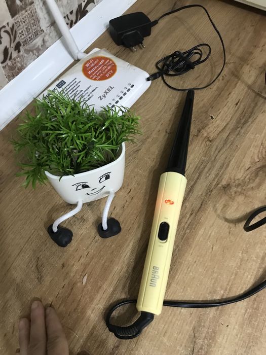 Плойка 1000тг и роутер 2000тг