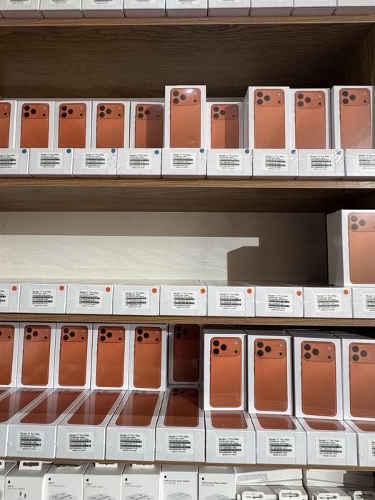 Iphone 17 pro max mini kattasi Skidka!!!