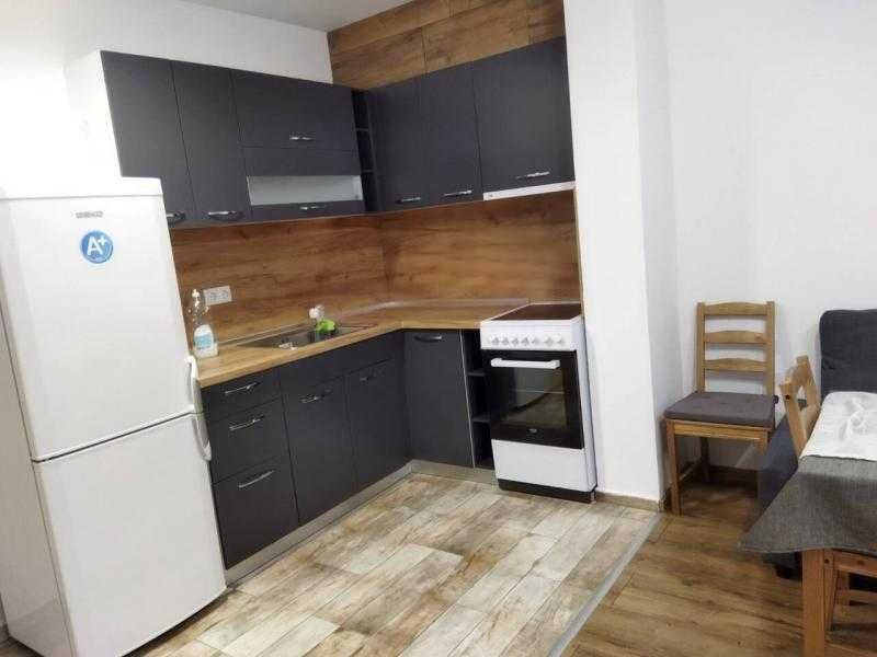 Дава се под наем Двустаен апартамент в Бургас, Меден рудник - зона Б - 80 кв.м за 408 € - Снимка #2