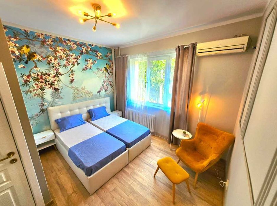 Продава се Тристаен апартамент в София, Център - 68 кв.м за 4044 €/кв.м - Снимка #3