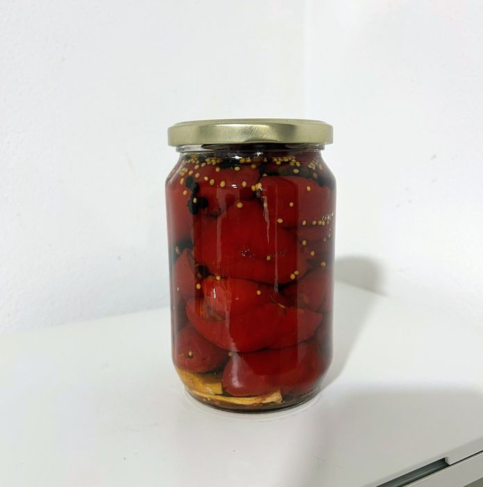 Murături: Gogoșari, Castraveți, Ardei iute, Murături asortate Roz