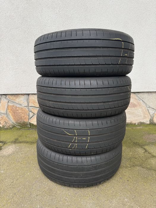 Летни гуми 235 55 17 Good Year Dot22