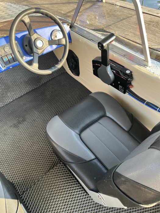 Продам лодку казанка 5м3
