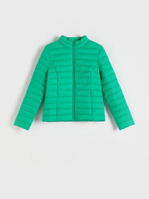 Зелено яке reserved