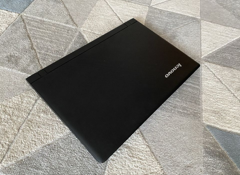 Отличный Современный Ноутбук