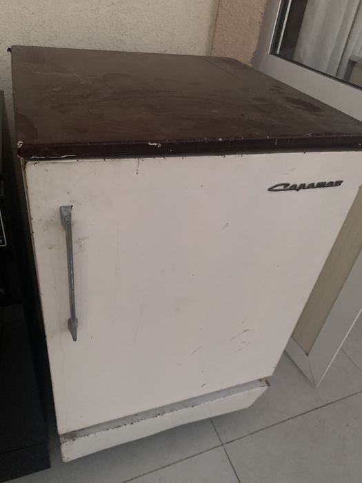 Холодильник Саратов СССР рабочий