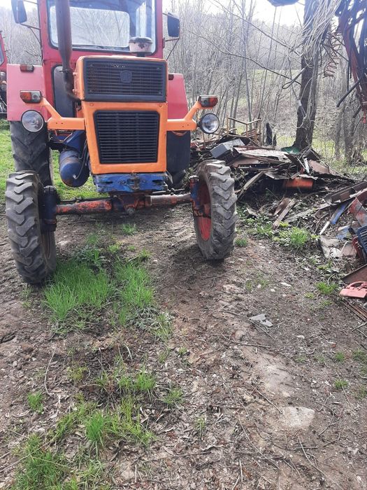 Vând tractor u650