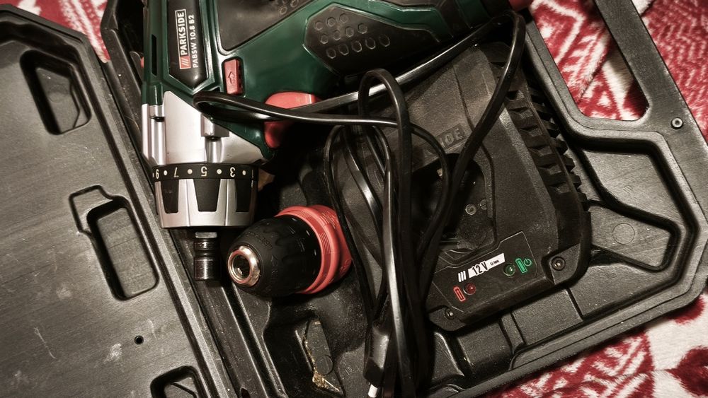 Mașină de înșurubat și găurit cu acumulator Parkside PABSW 10.8V B2