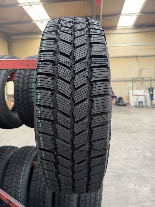 SET 4 Anvelope M+S Iarna 225 70 15C Garantie 3 Ani Dot 2026