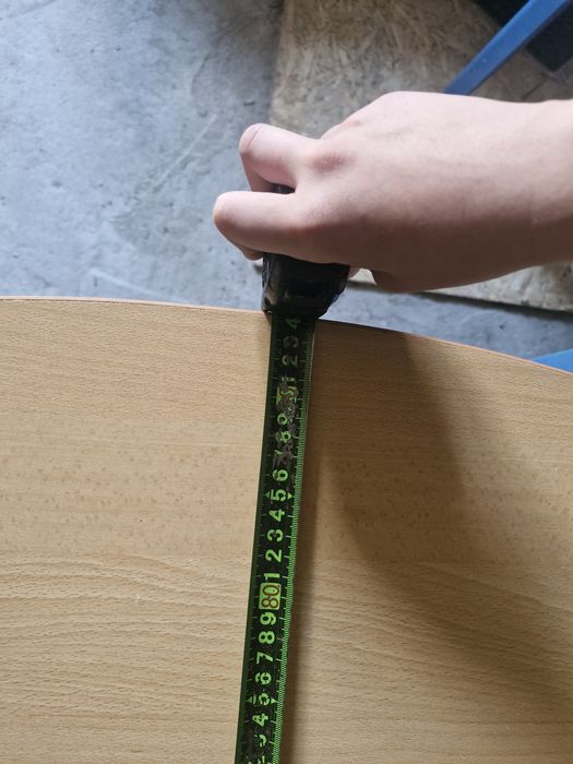 Продам стол кухонный