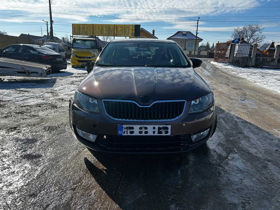 Far faruri stanga dreapta  Skoda Octavia 3 Xenon COD - 5E1941015B