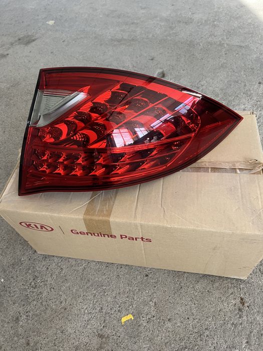 Porsche Cayenne 2012 - външни стопове