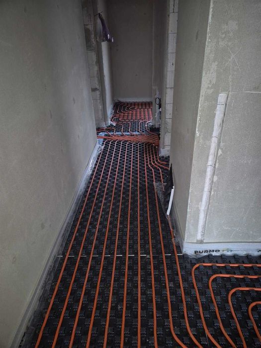 Casă modernă de vânzare - calitate premium, toate utilitatile