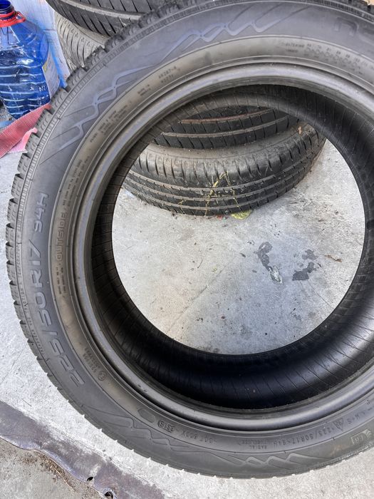 2 anvelope iarna 225/50/17 , Nokian , RunFlat , 6 mm