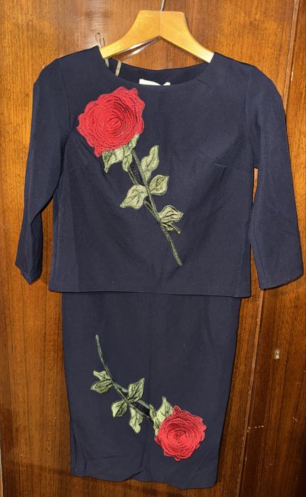 Продам Женстке Юубки костюмы