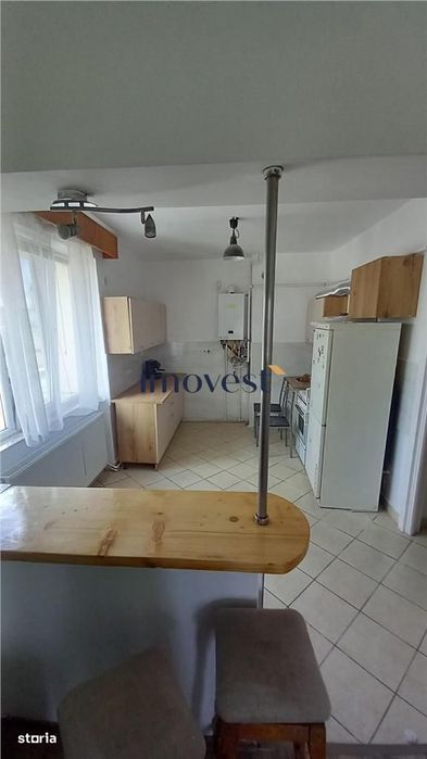 De inchiriat:Apartament cu 3 camere in zona Centrala