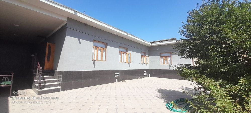 Срочно ховли сотилади