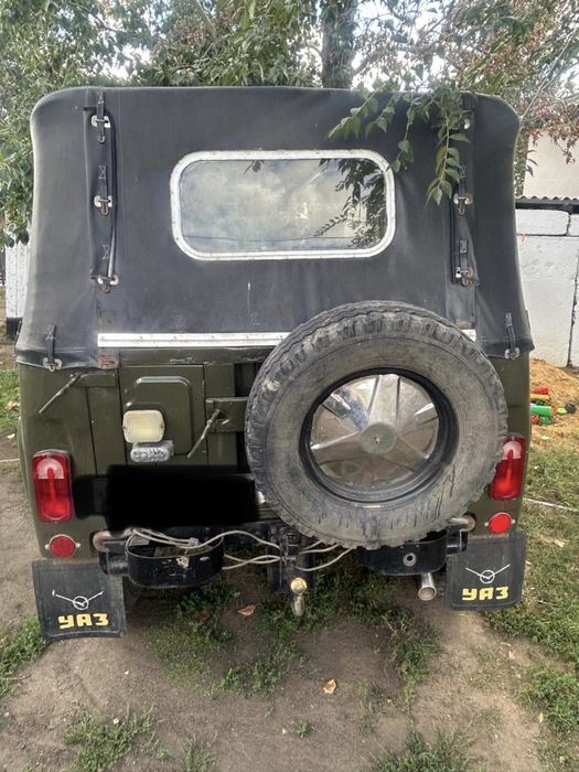 Продам автомобиль УАЗ 469