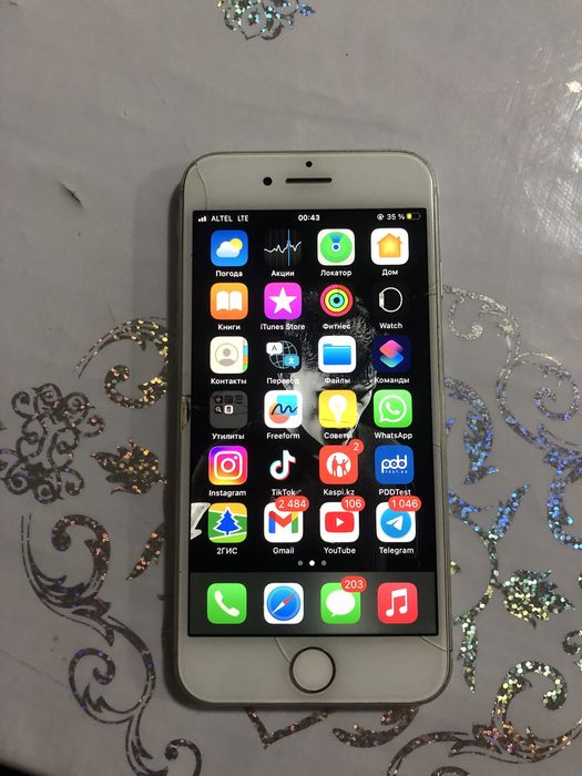 Продам айфон 8 или обмен