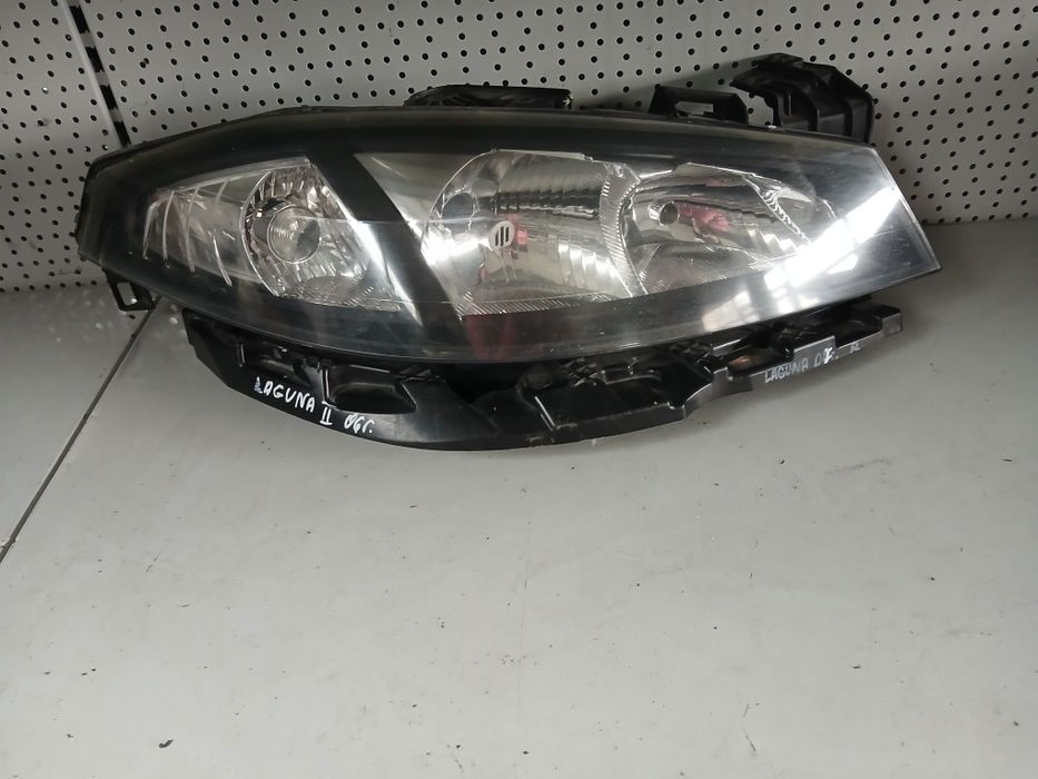 Десен фар Renault Laguna 2