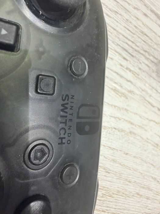 Nintendo Switch Pro Controller (NSP140)