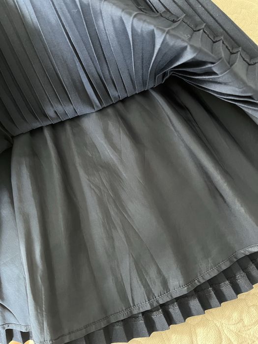 Цвет темно-синий. Рост 146