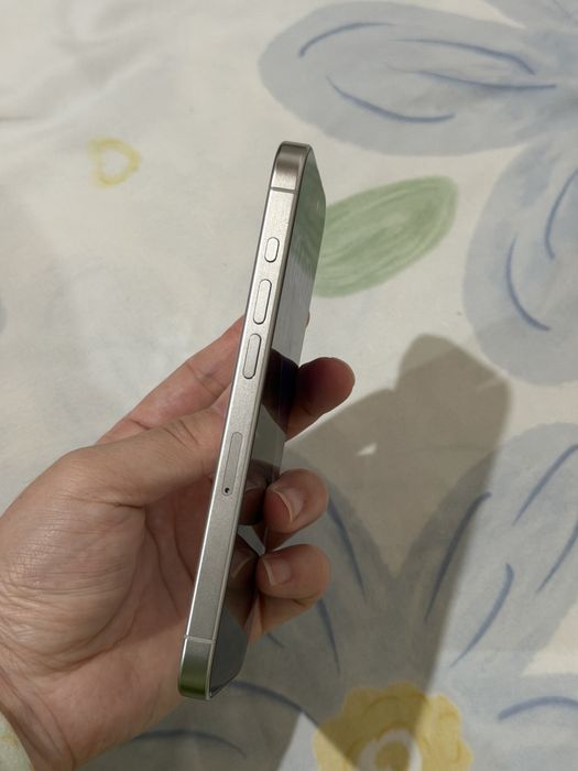 iPhone 15 pro 256гб