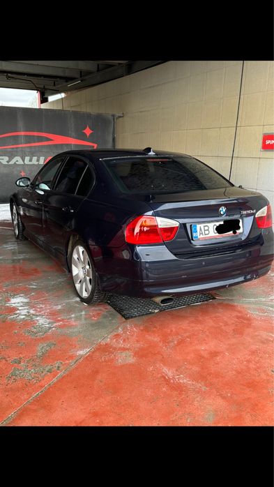 De vanzare bmw e90 320d
