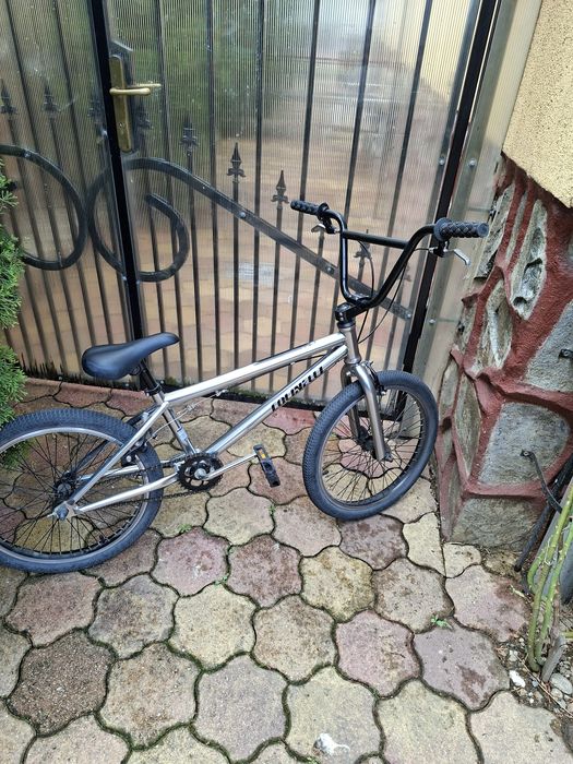 Bicicletă BMX Colinelli Argintie - Roți 20Bicicletă BMX Colinelli Argintie - Roți 20