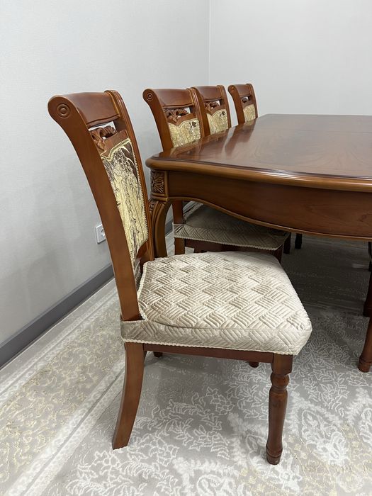 Продам стол со стульями