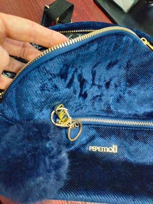 Сумки для телефона, театра,учебы