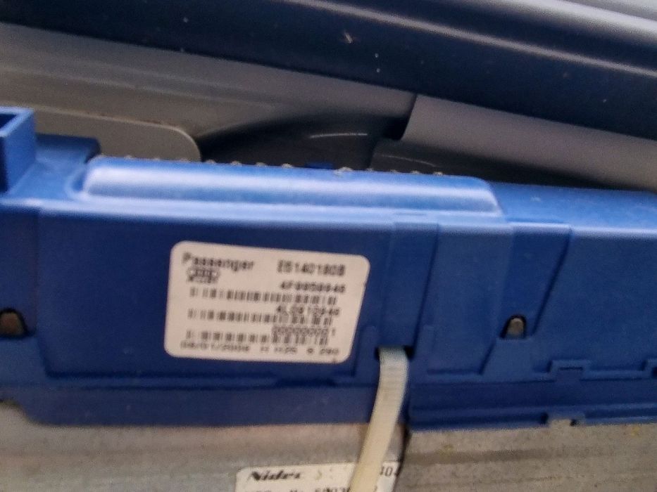 Motoras deschidere haion dreapta AUDI Q7 (4LB) [Fabr 2006-2014] 4F9959