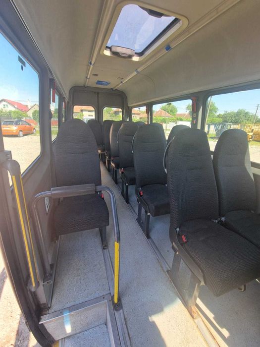 Microbus Mercedes Sprinter 515cdi 19+1 locuri