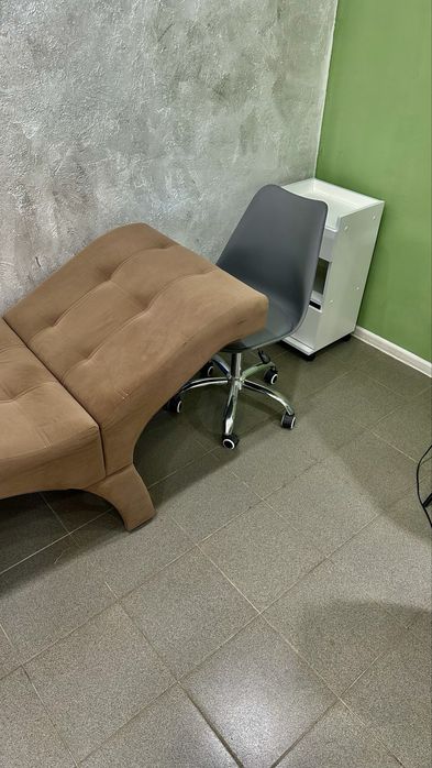 Сдается в аренду кушетка