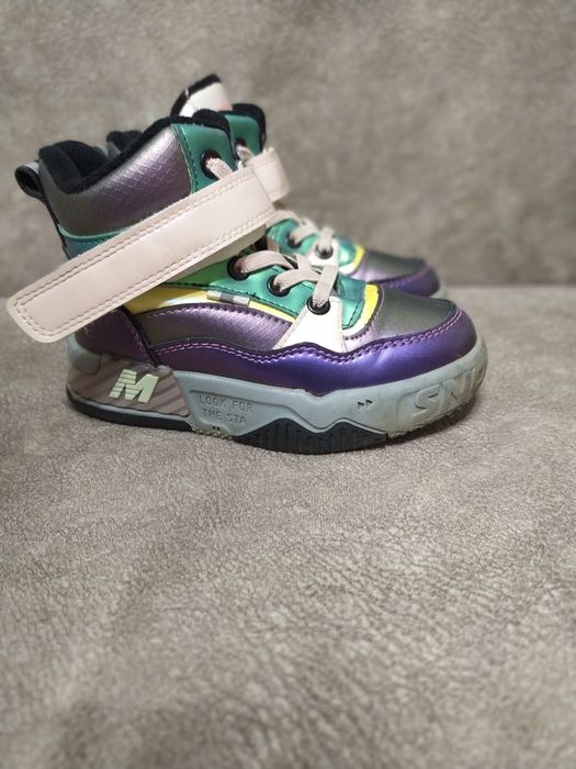 Высокие ботинки на девочку р.26