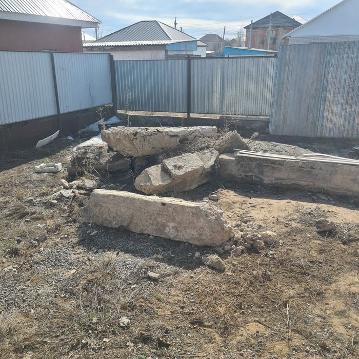 Отдам даром плиты