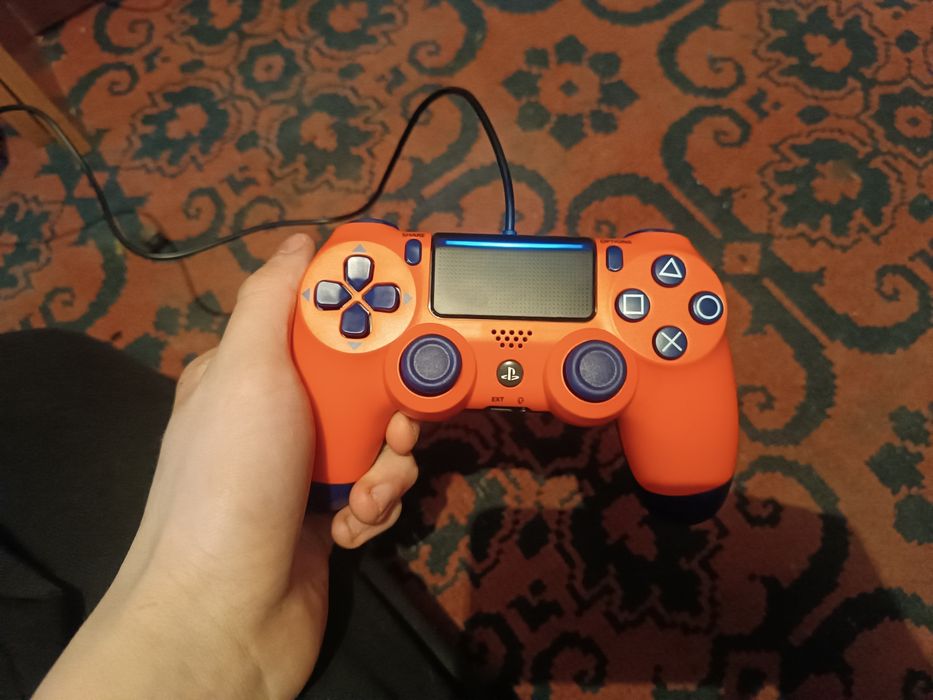 Продам гейпад от ps 4