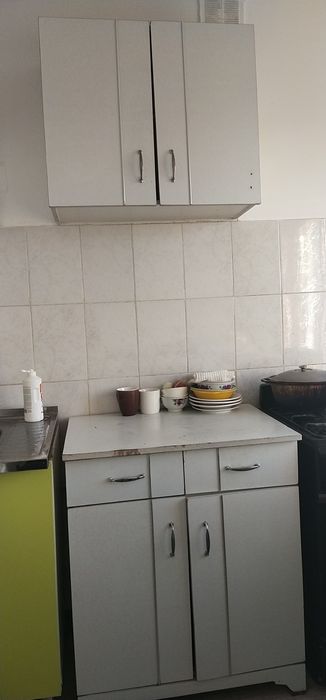 Кухонный шкаф сатылады