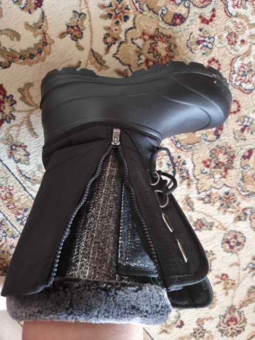 Резиновые мужские сапоги