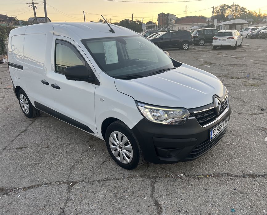RENAULT Express 2023 — imagine 2