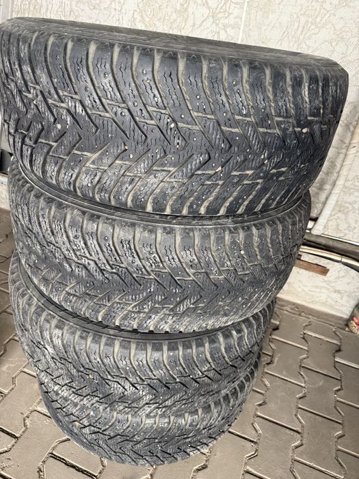 Продам автошины 285/60/18