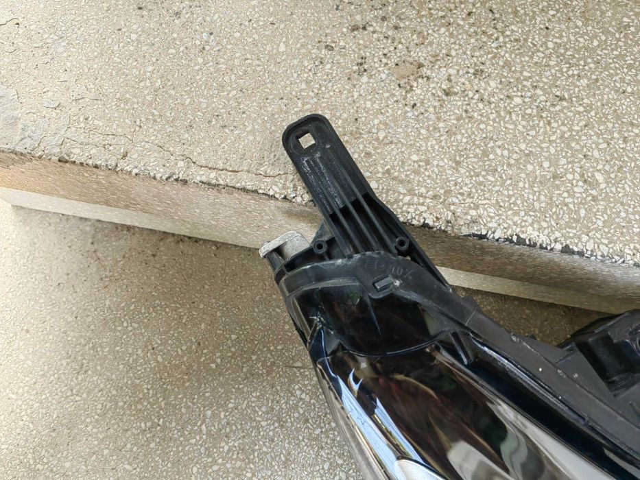 Фар Opel Crossland X LED 22г. десен / Фар Опел Кросланд Оригинален