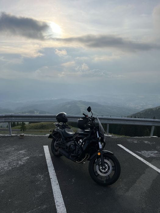 Kawasaki Vulcan S 2021 – 15.000 km – Echipat pentru touring