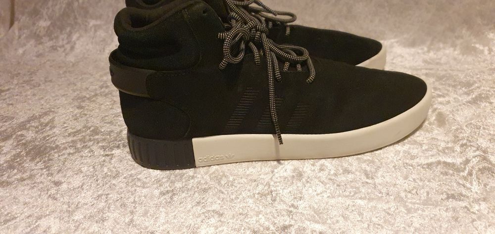 Adidas gheata Tubular