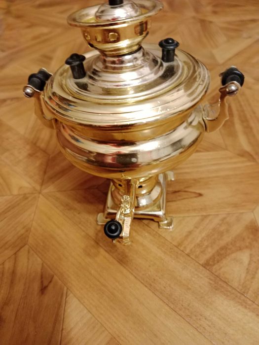 Детский игрушечный чайный керамический сервиз.