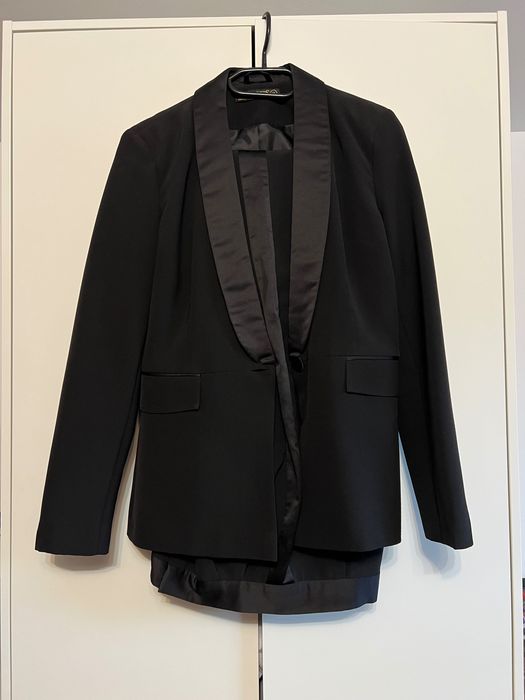 Costum elegant cu sacou tip smokin StarShinerS