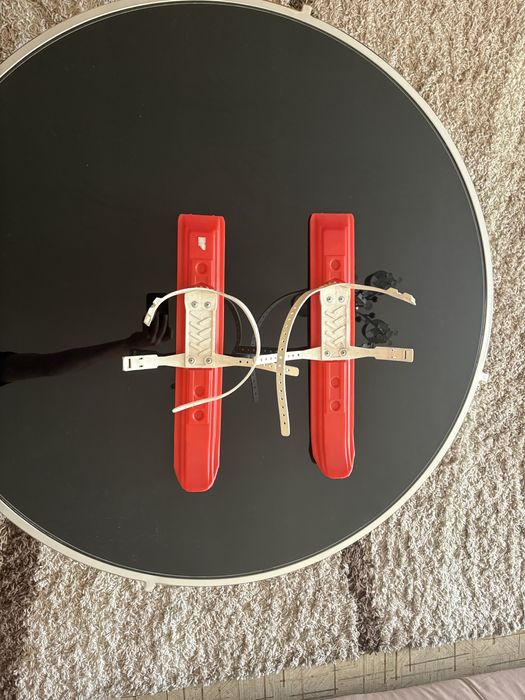 Продам лыжи детские