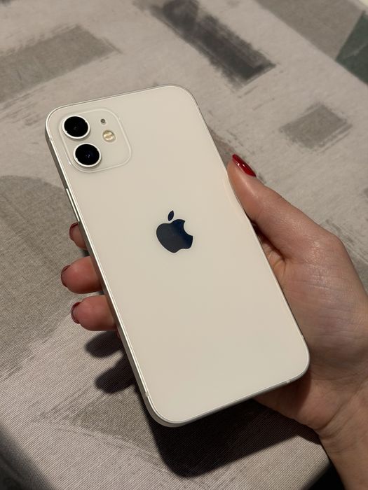 iPhone 12 - бял, 128GB