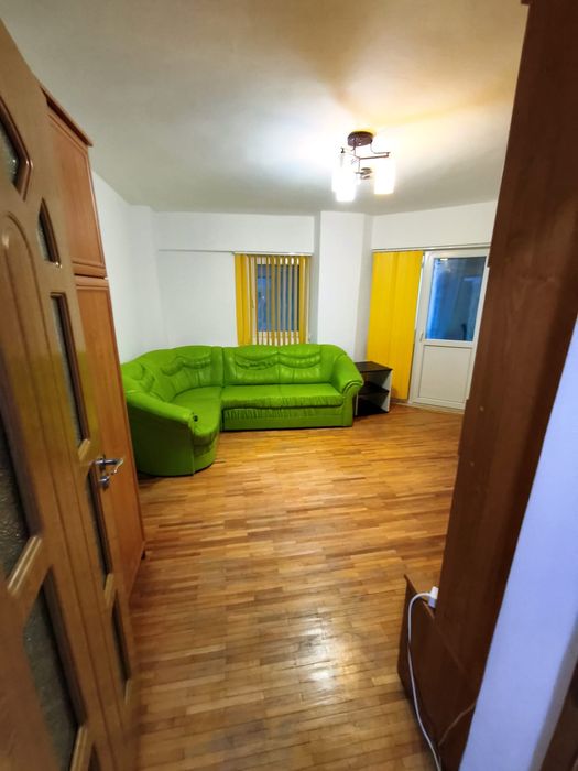 Închiriez apartament 2 camere